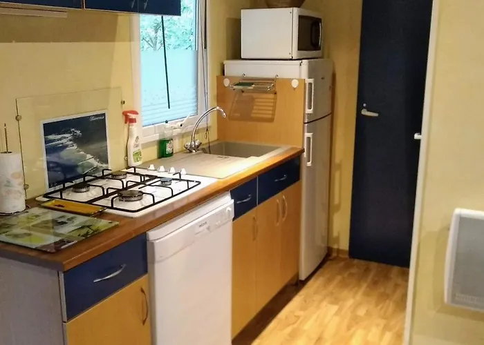 营地 Baradis Commensacq